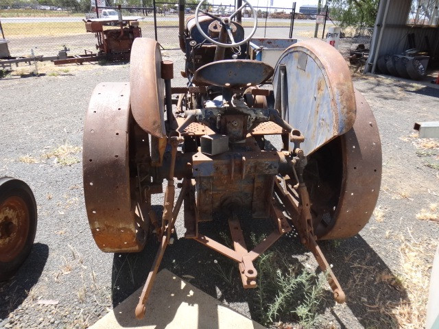 FORDSON MAJOR TRACTOR