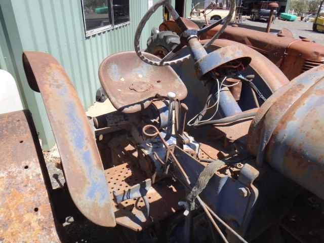 FORDSON MAJOR TRACTOR