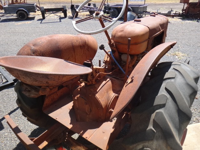 CASE IH SEX MODEL 2WD TRACTOR