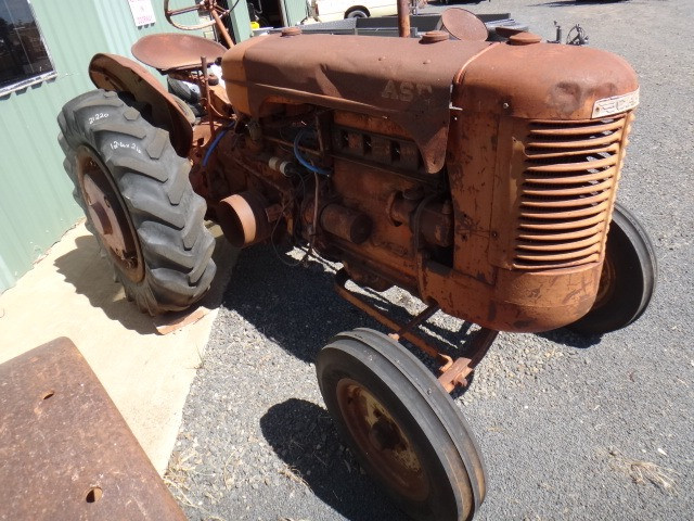 CASE IH SEX MODEL 2WD TRACTOR