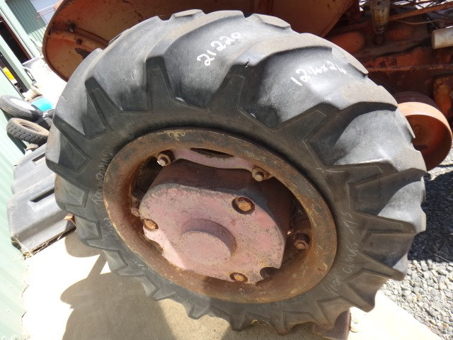 CASE IH SEX MODEL 2WD TRACTOR