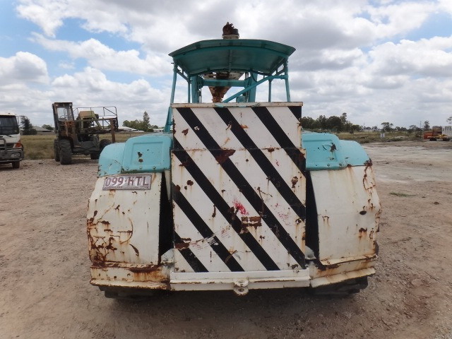 CHAMBERLAIN TC36 SERIES CRANE TRACTOR 2WD