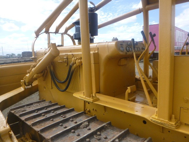 CATERPILLAR CAT D4D 49J STD TRACKED-DOZER