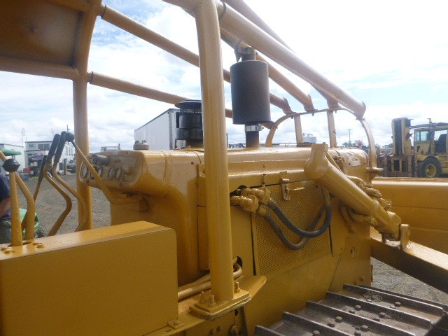 CATERPILLAR CAT D4D 49J STD TRACKED-DOZER