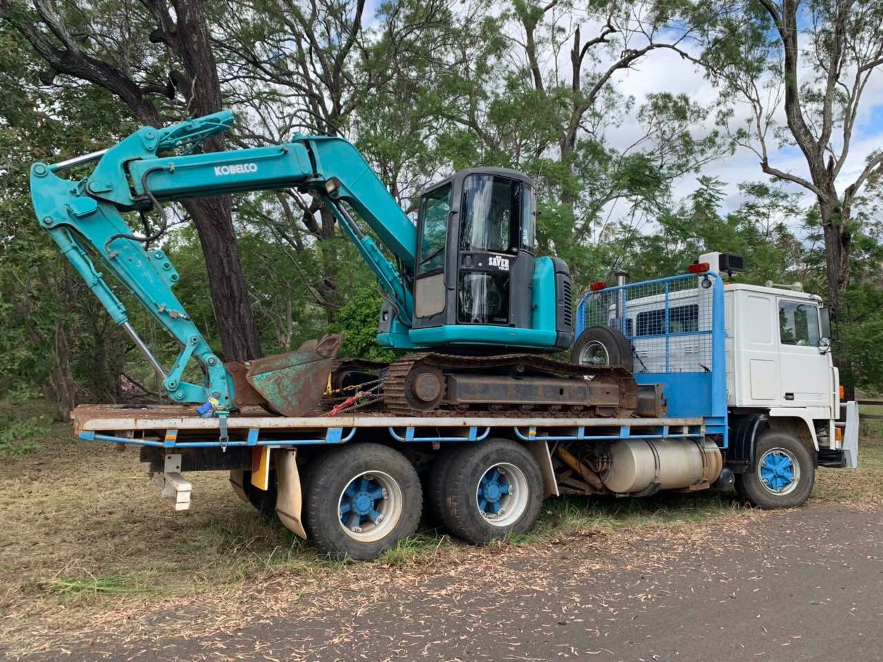 2006 KOBELCO EXCAVATOR EXCAVATOR TRACKED-EXCAV