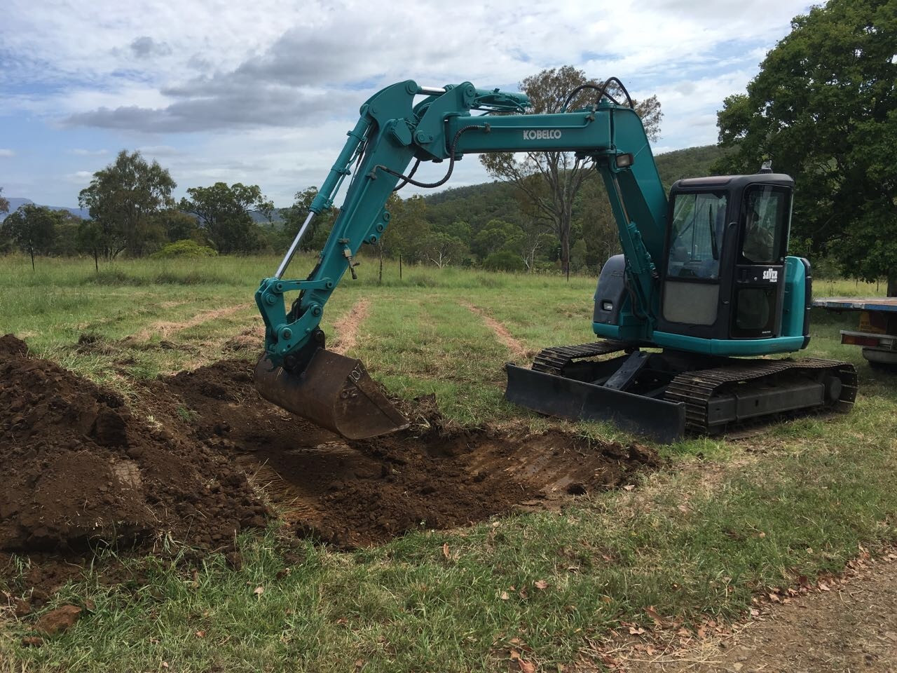 2006 KOBELCO EXCAVATOR EXCAVATOR TRACKED-EXCAV