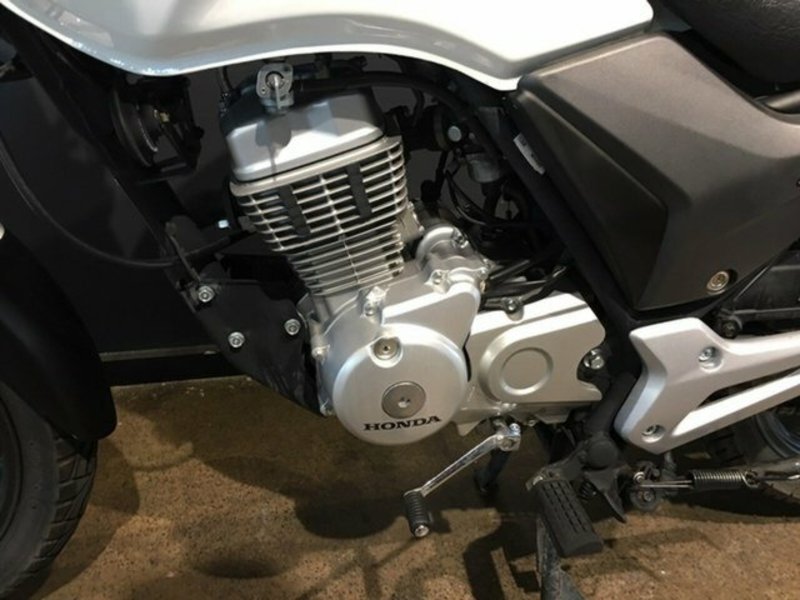 2012 HONDA CB125E