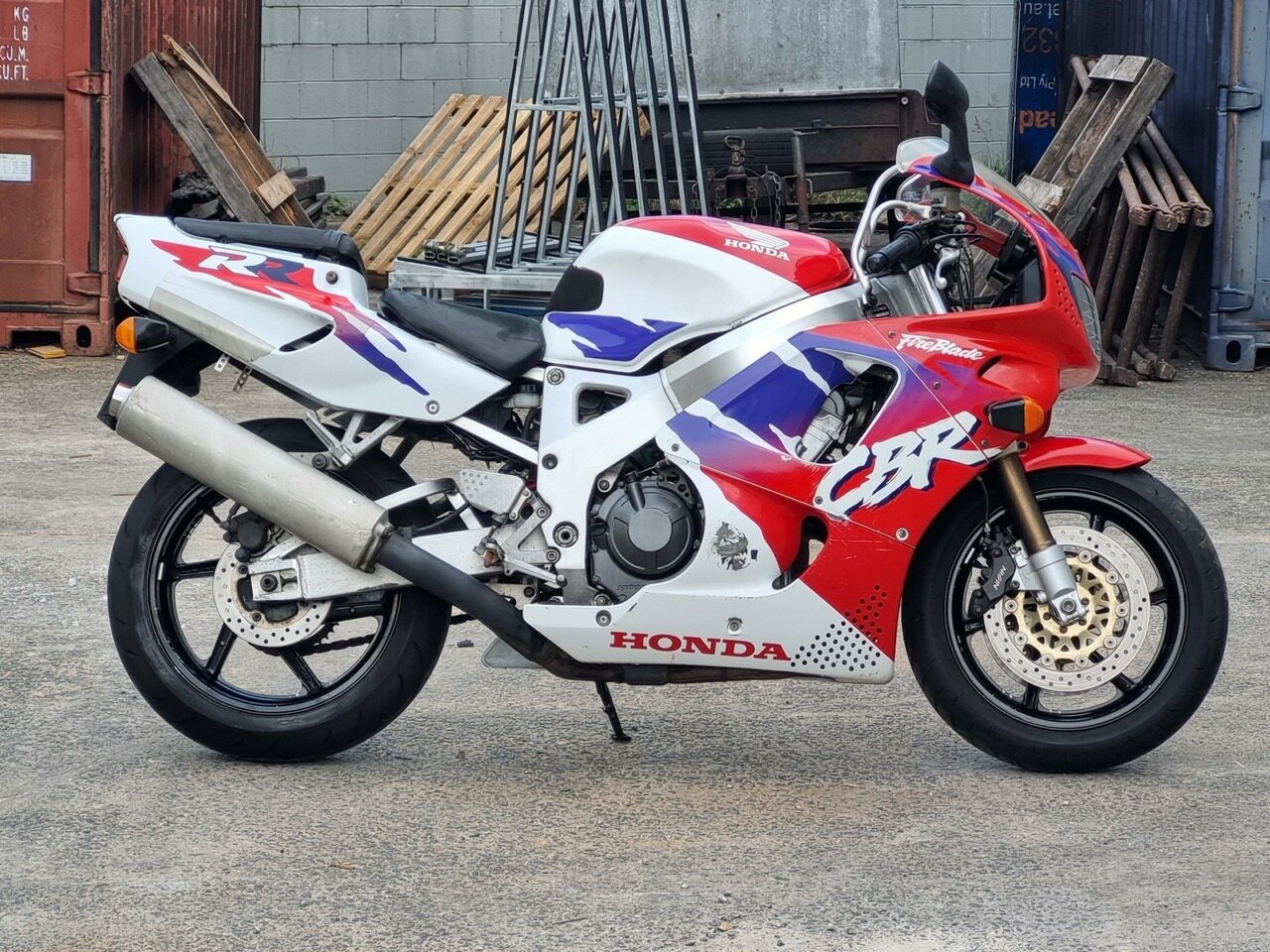 1995 HONDA CBR900RR (FIREBLADE) SPORTS