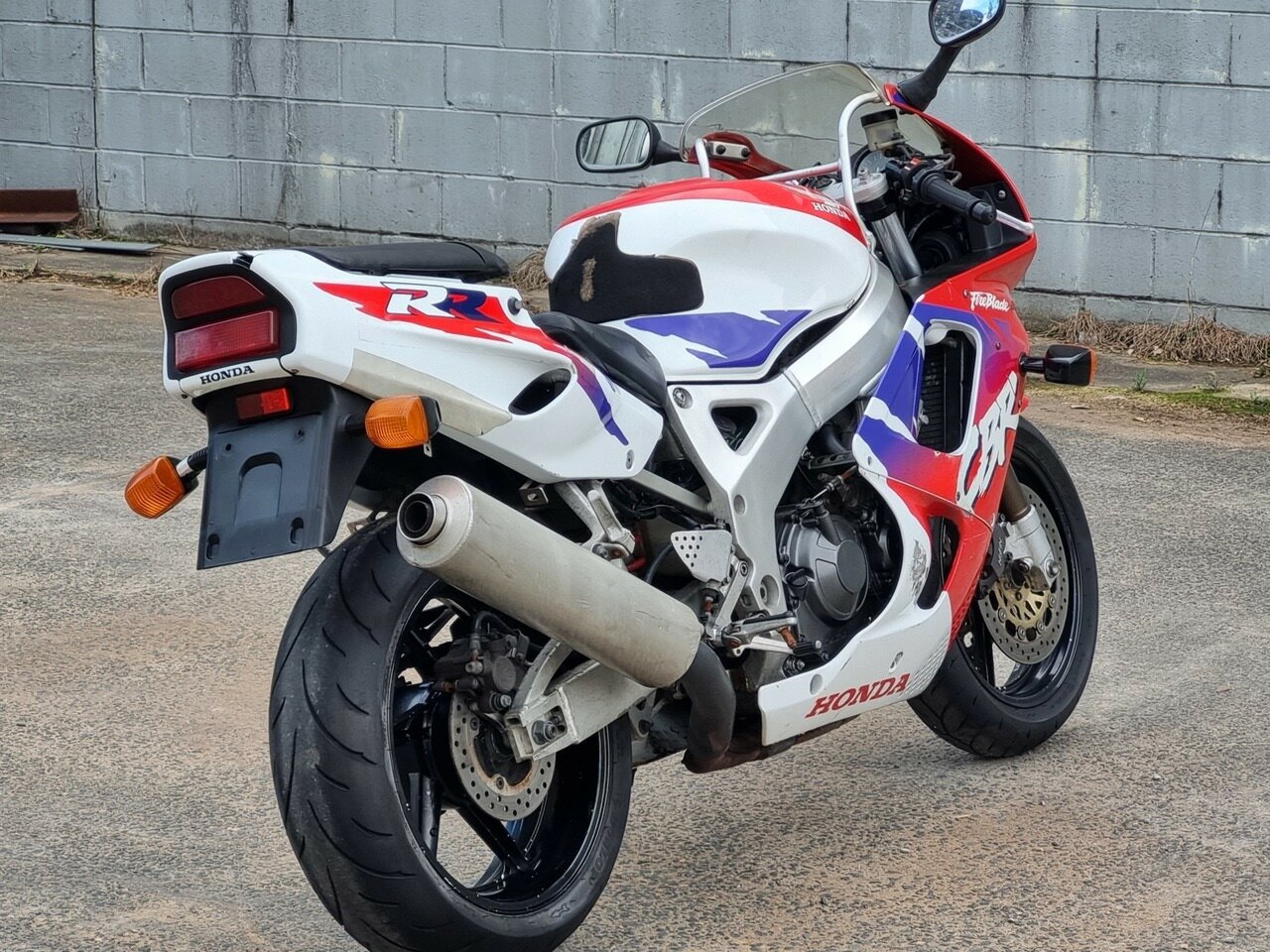 1995 HONDA CBR900RR (FIREBLADE) SPORTS
