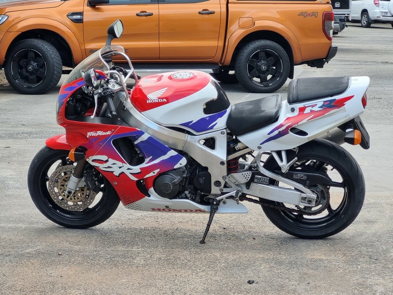 1995 HONDA1995 HONDA CBR900RR (FIREBLADE) SPORTS