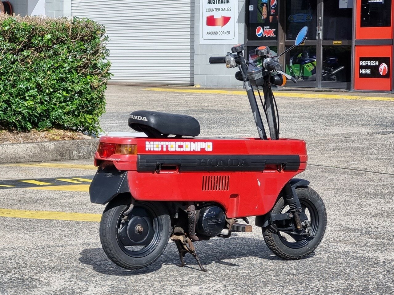 1982 HONDA MOTOCOMPO SCOOTER