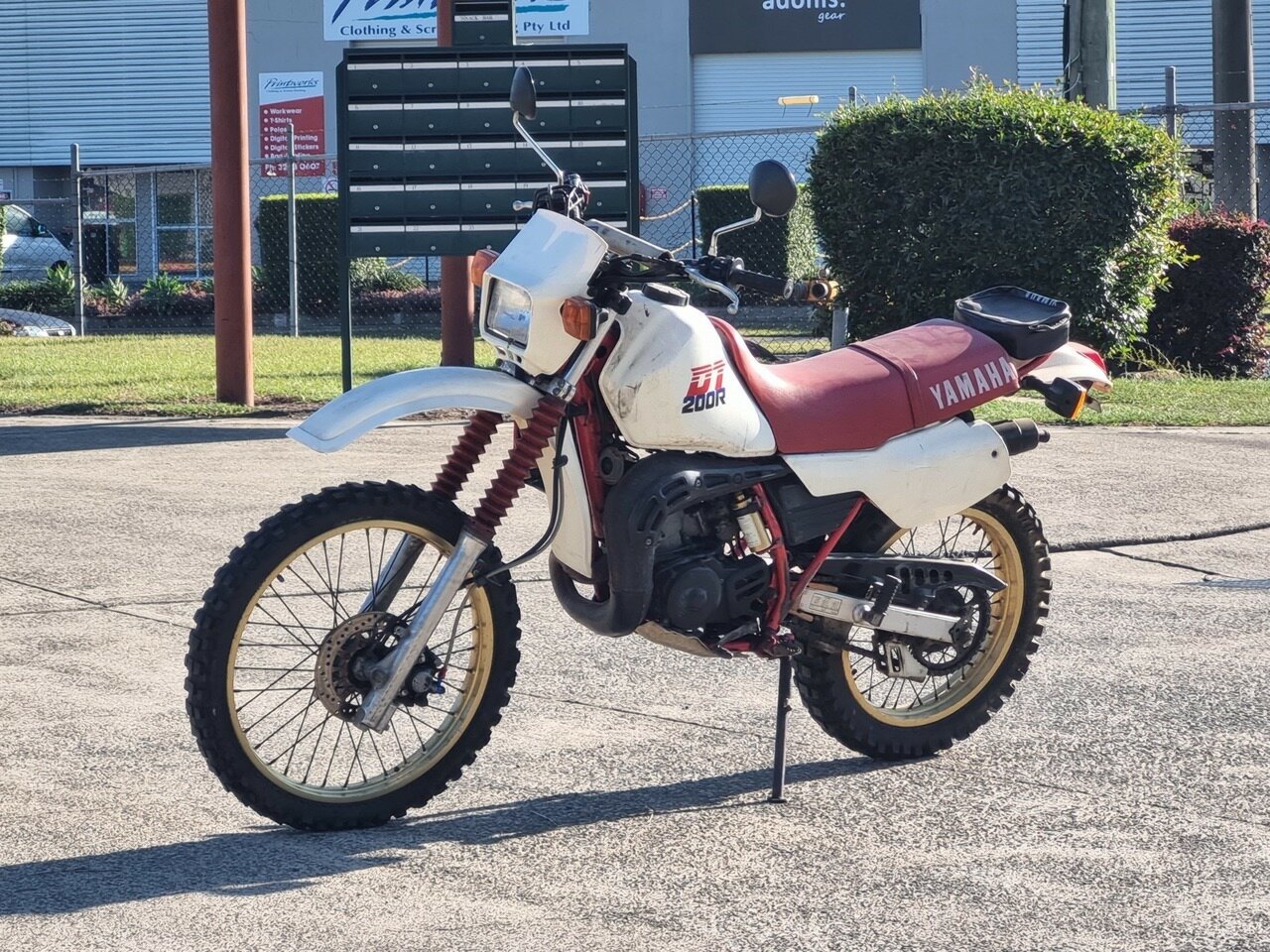 1984 YAMAHA DT200R OFF ROAD