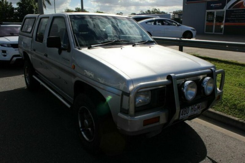 1994 NISSAN NAVARA DX (4x4)