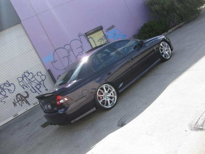 2004 HOLDEN COMMODORE SS VYII