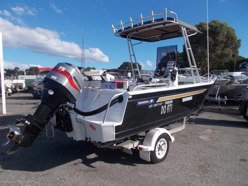 Brooker 525 Discovery Centre Console