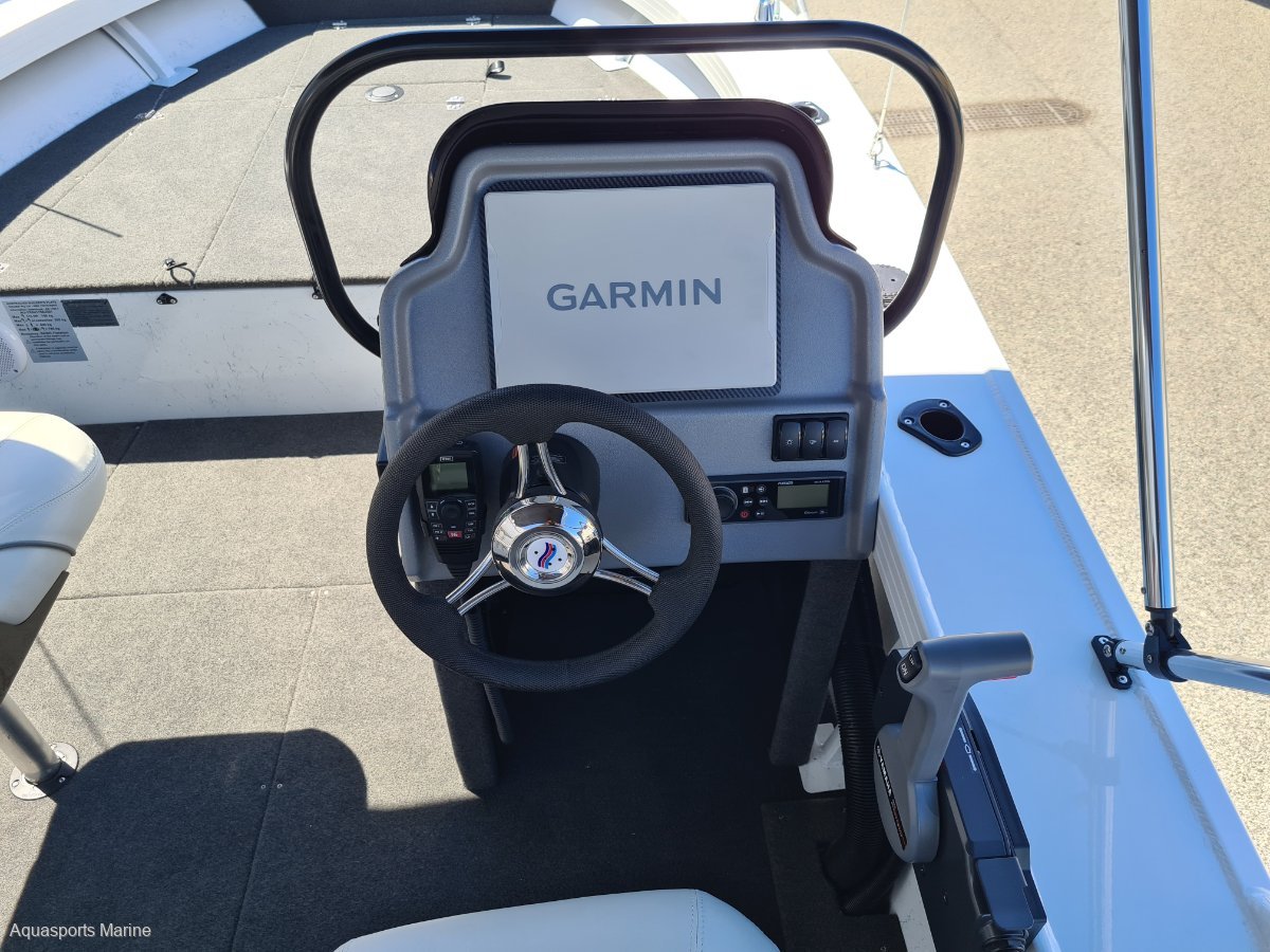 2021 QUINTREX 520 TOP ENDER PRO