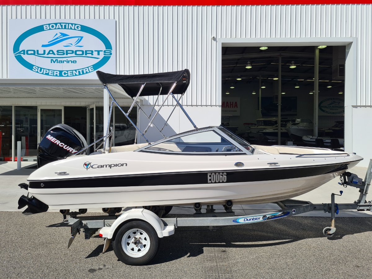 2011 CAMPION ALLANTE 485 RUNABOUT