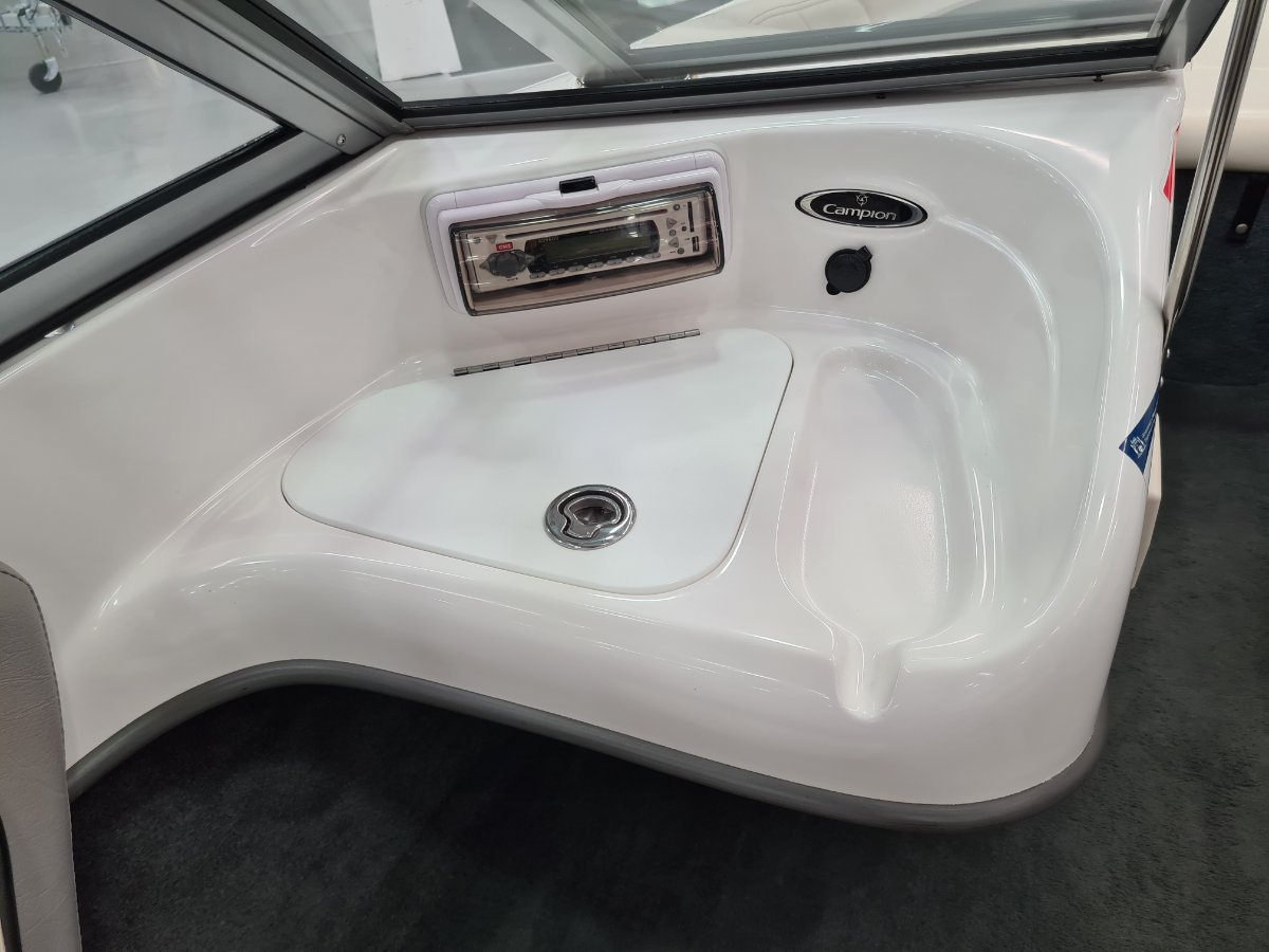 2011 CAMPION ALLANTE 485 RUNABOUT