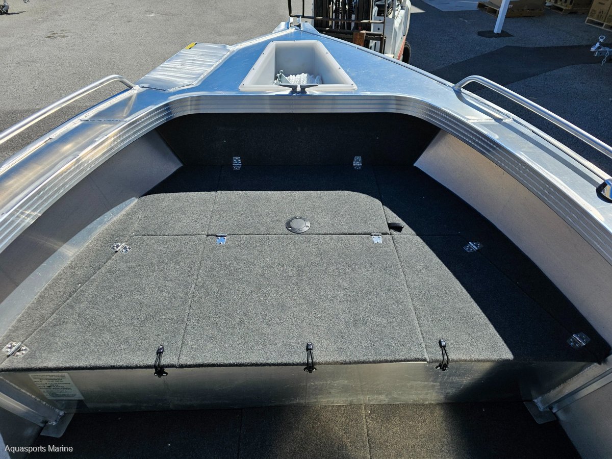 2024 QUINTREX 460 RENEGADE SIDE CONSOLE