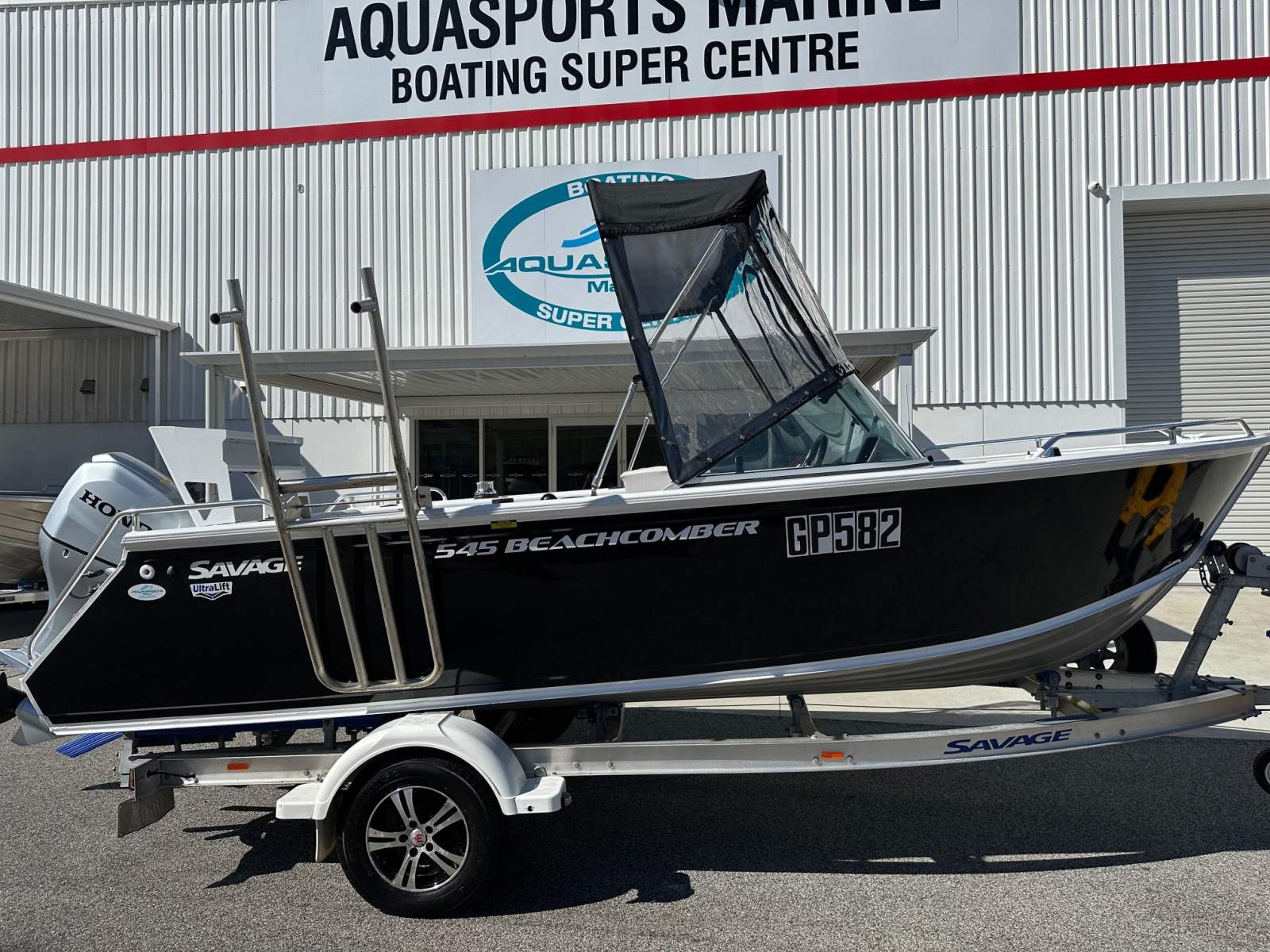 2021 SAVAGE 545 BEACHCOMBER BOWRIDER