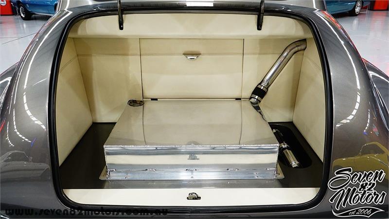 1955 HOLDEN FJ AUTO SEDAN
