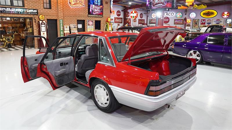 1987 HOLDEN CALAIS VL TURBO AUTOMATIC SEDAN
