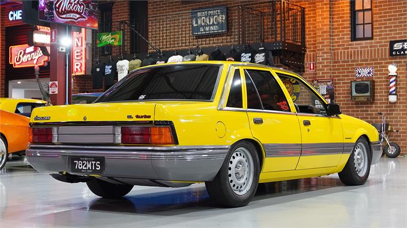 1987 HOLDEN COMMODORE VL BT1 TRIBUTE MANUAL SEDAN