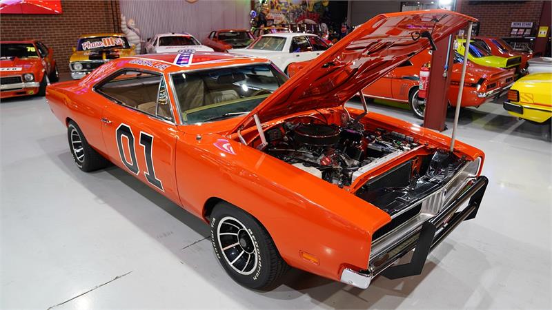 1969 DODGE CHARGER GENERAL LEE REPLICA COUPE