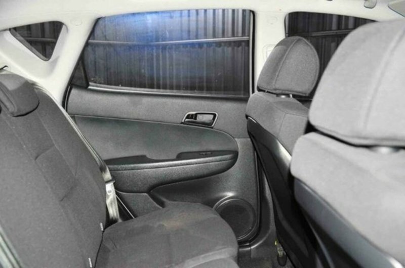 2011 HYUNDAI i30 SX FD MY12