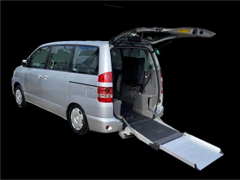 2003 TOYOTA NOAH AZR60 AUTOMATIC WAGON