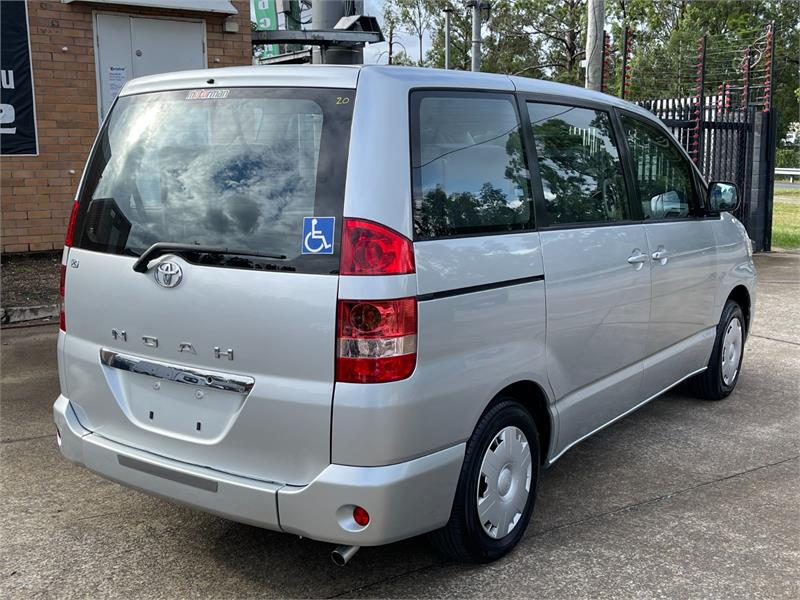 2003 TOYOTA NOAH AZR60 AUTOMATIC WAGON