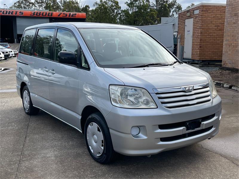 2003 TOYOTA NOAH AZR60 AUTOMATIC WAGON