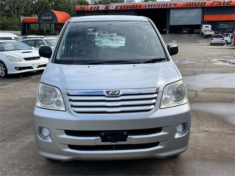 2003 TOYOTA NOAH AZR60 AUTOMATIC WAGON
