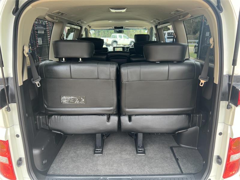 2007 NISSAN ELGRAND E51 5 SP AUTOMATIC 4D WAGON