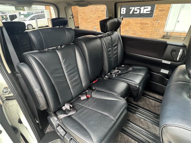 2007 NISSAN ELGRAND E51 5 SP AUTOMATIC 4D WAGON
