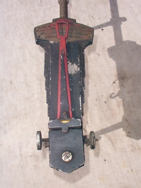HOLDEN HR - HD WHEEL ALIGNMENT TOOL.