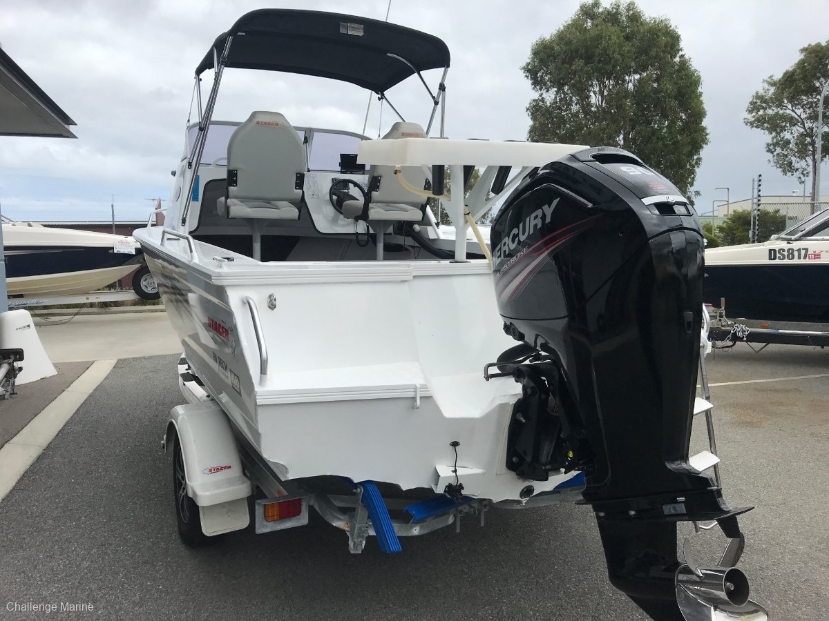 2016 STACER 539 OCEAN RUNNER