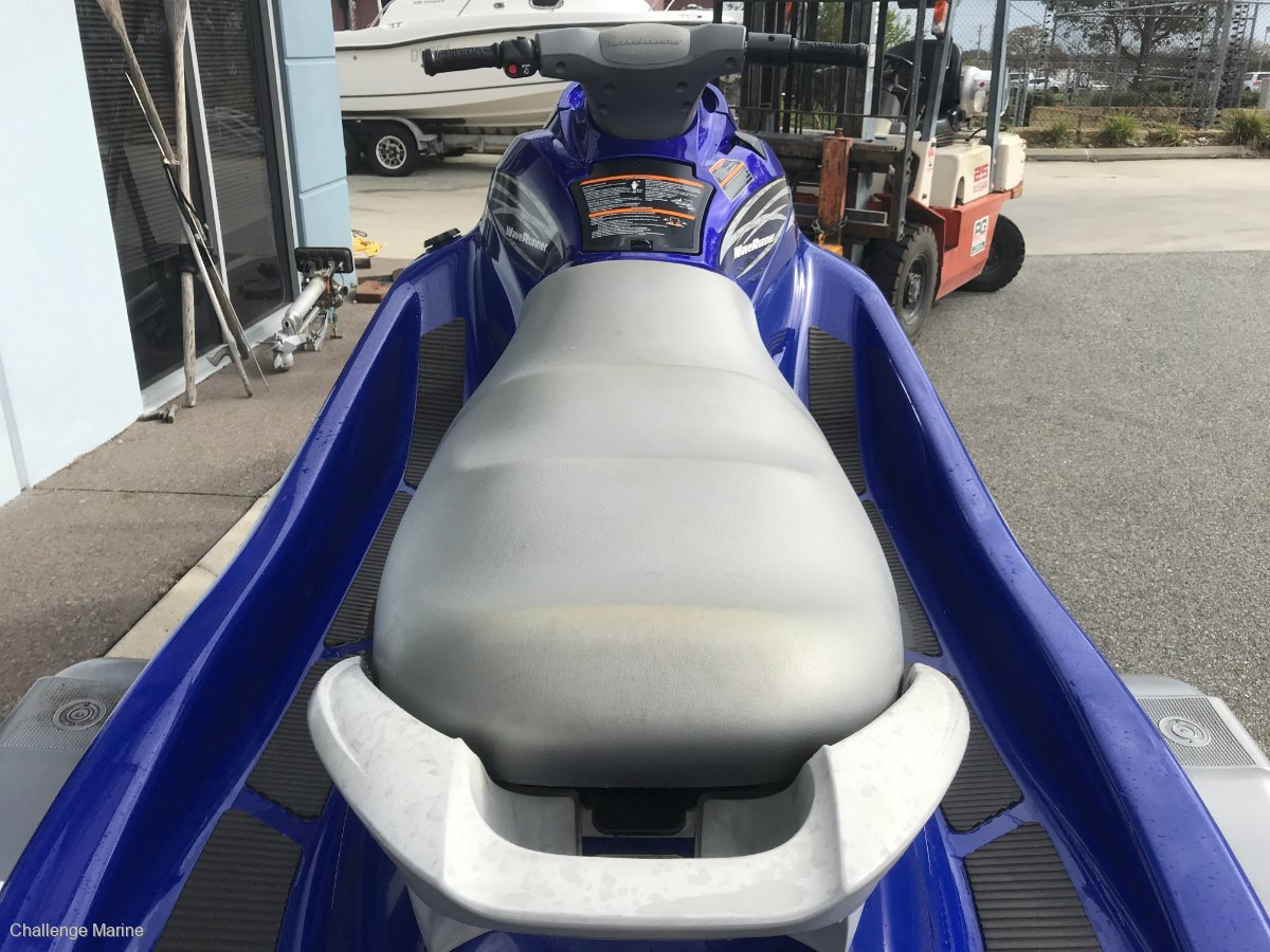 2009 YAMAHA VX DELUXE WAVERUNNER
