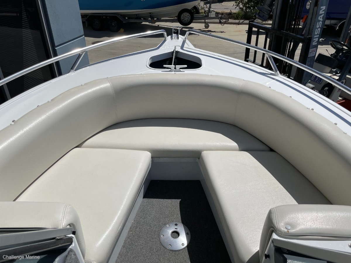 QUINTREX 560 FREEDOM CRUISER