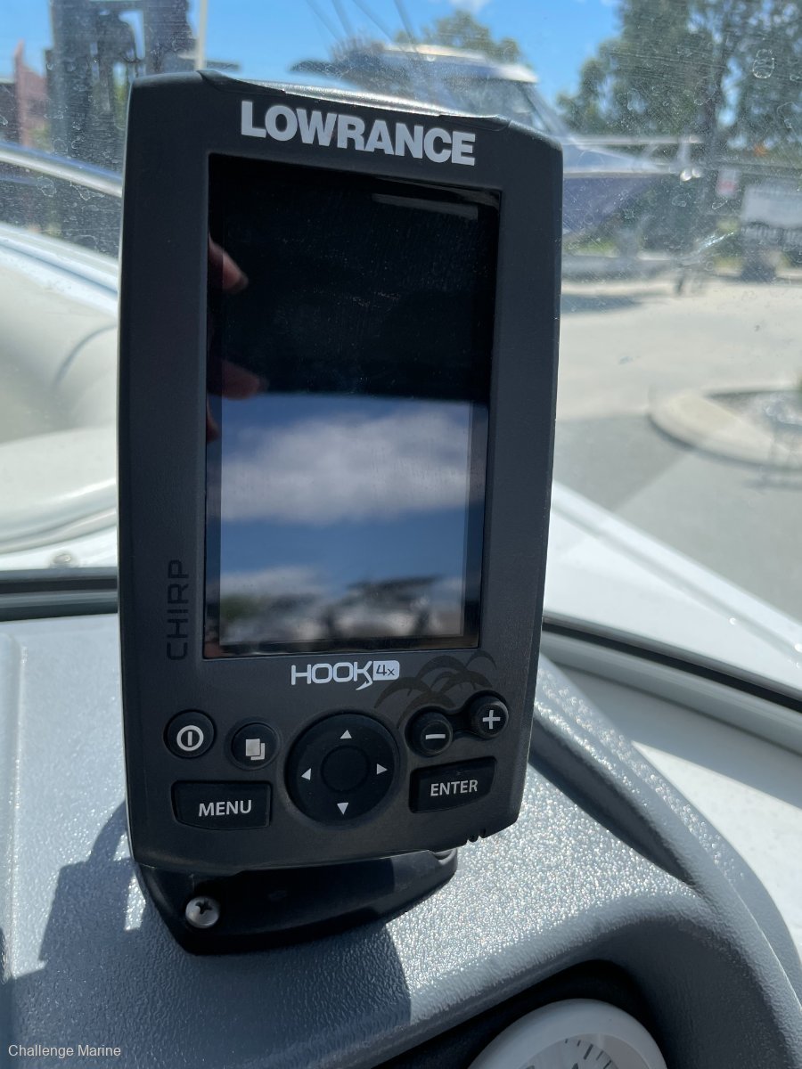 QUINTREX 560 FREEDOM CRUISER