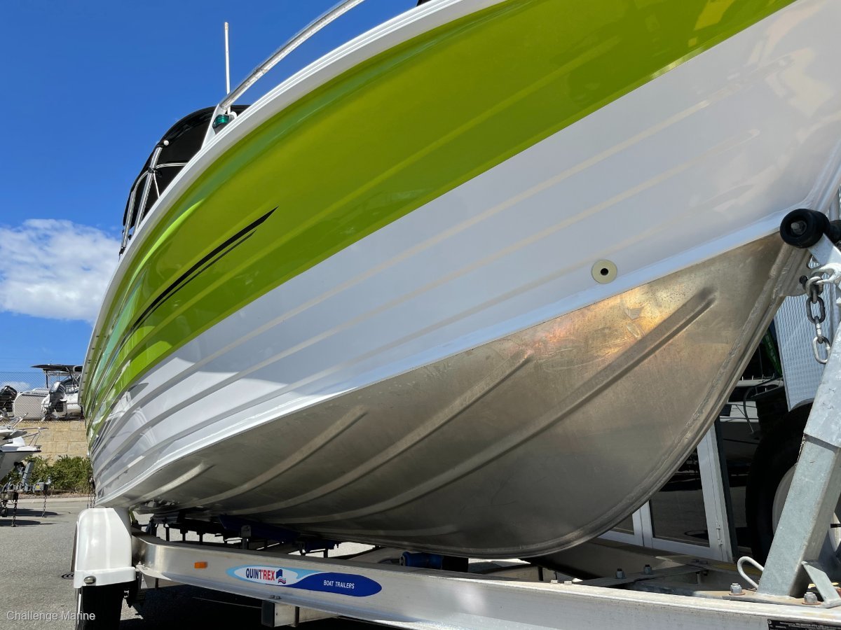 QUINTREX 560 FREEDOM CRUISER