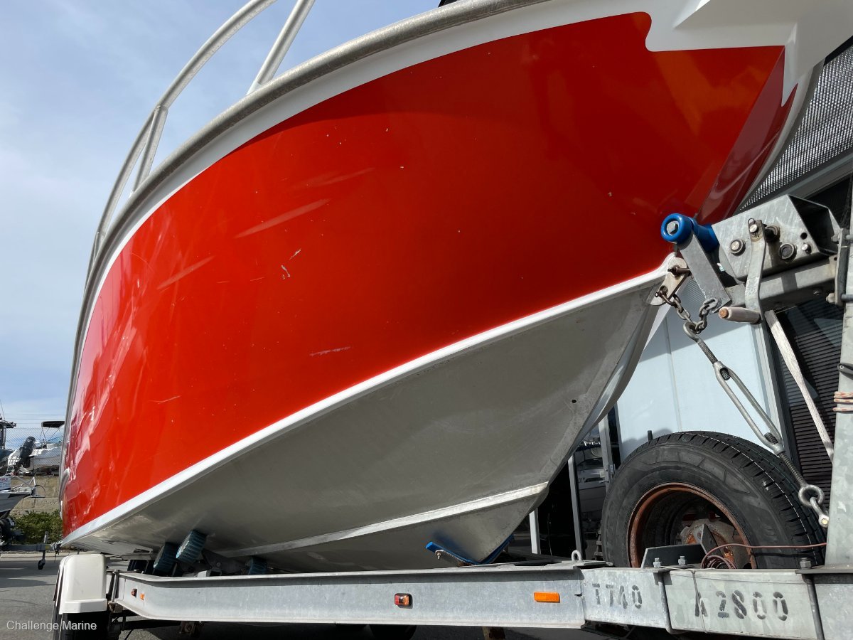 2007 WAKEMAKER 7.2 HARDTOP WALK AROUND
