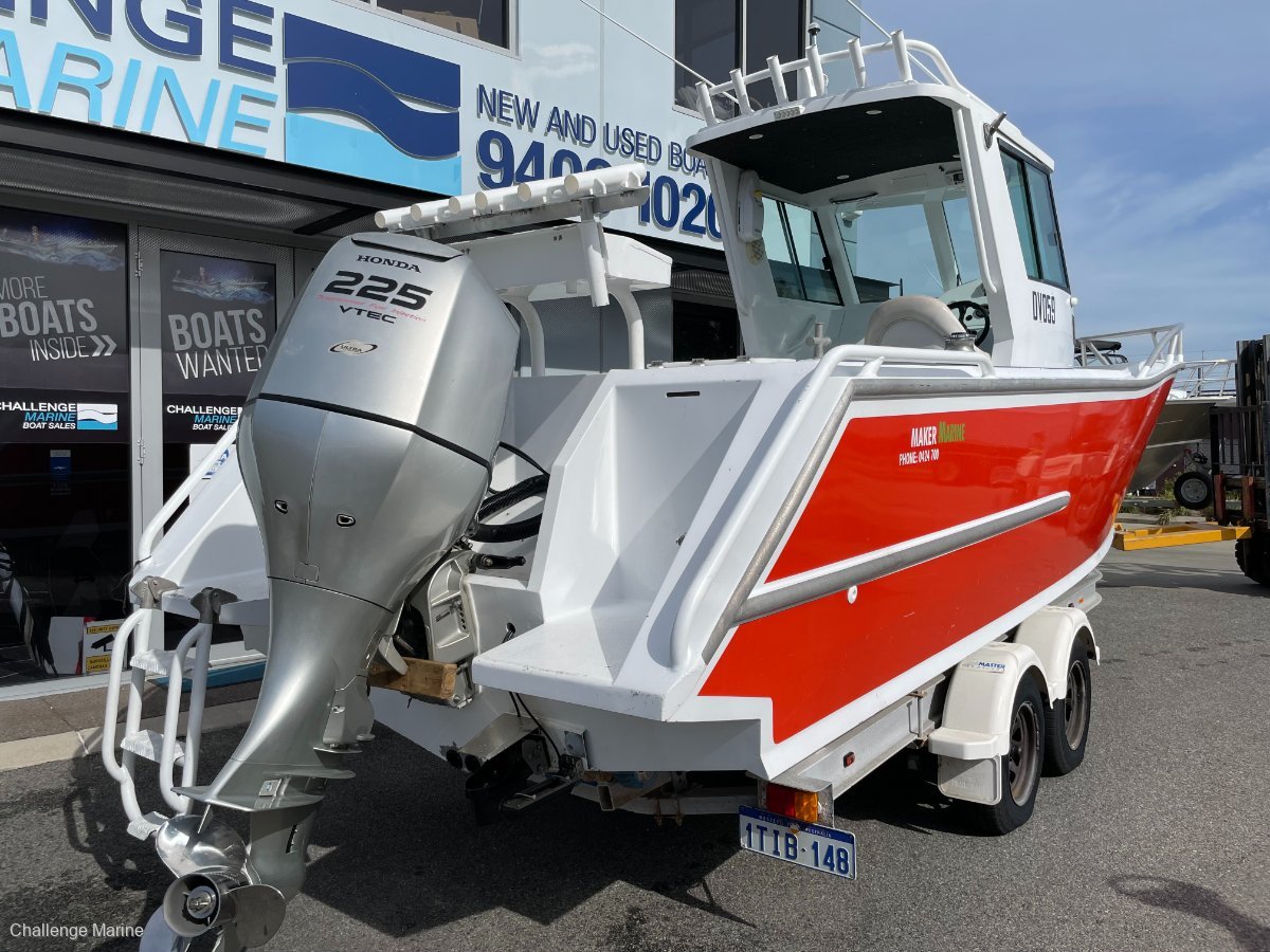 2007 WAKEMAKER 7.2 HARDTOP WALK AROUND
