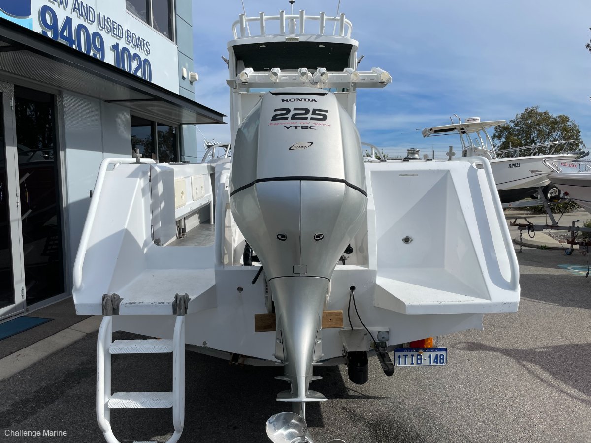 2007 WAKEMAKER 7.2 HARDTOP WALK AROUND