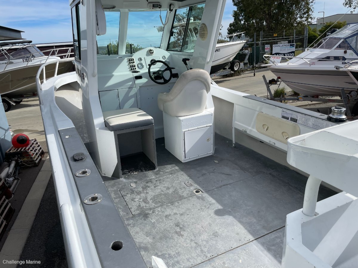 2007 WAKEMAKER 7.2 HARDTOP WALK AROUND