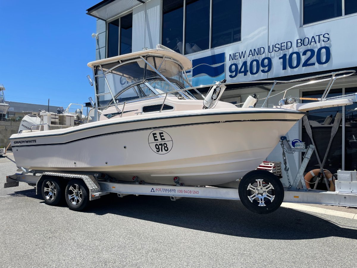 2008 GRADY-WHITE SEAFARER 228 CRUISER