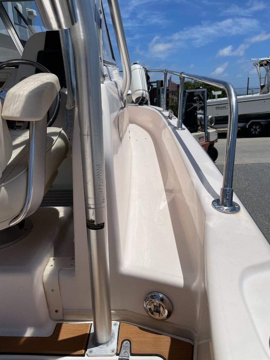 2008 GRADY-WHITE SEAFARER 228 CRUISER