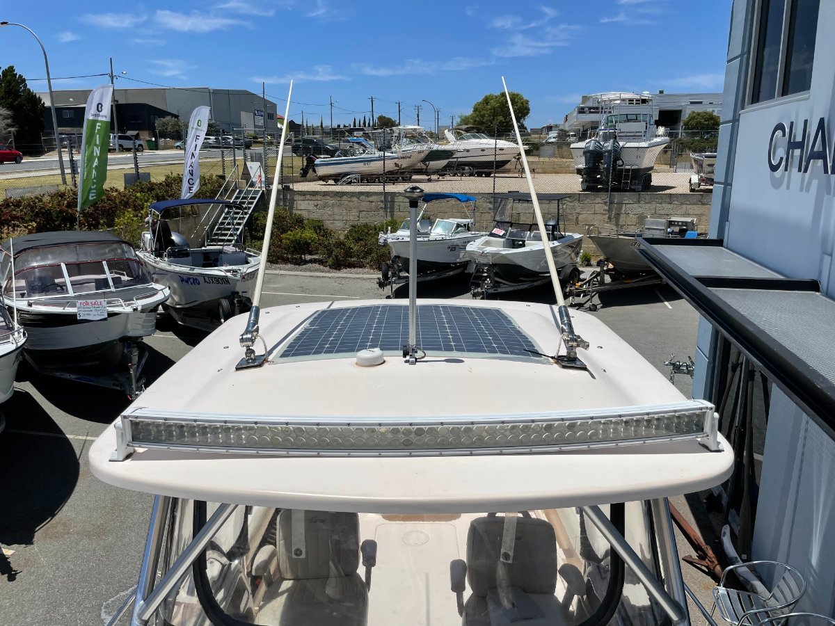 2008 GRADY-WHITE SEAFARER 228 CRUISER