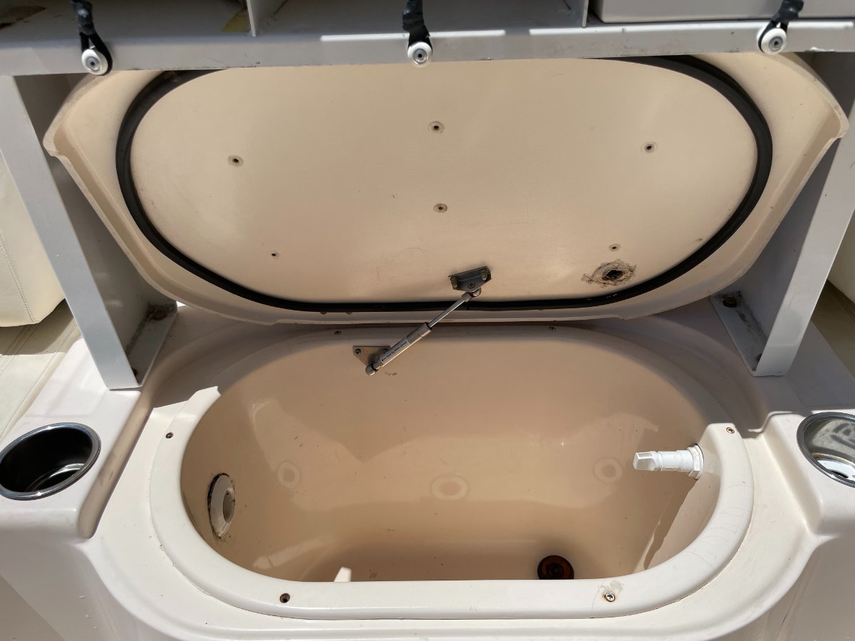 2008 GRADY-WHITE SEAFARER 228 CRUISER
