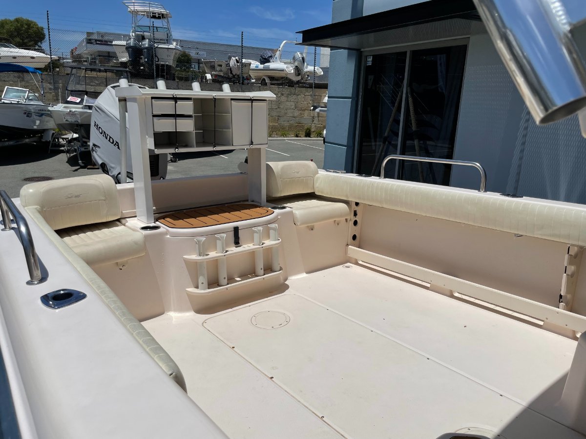 2008 GRADY-WHITE SEAFARER 228 CRUISER